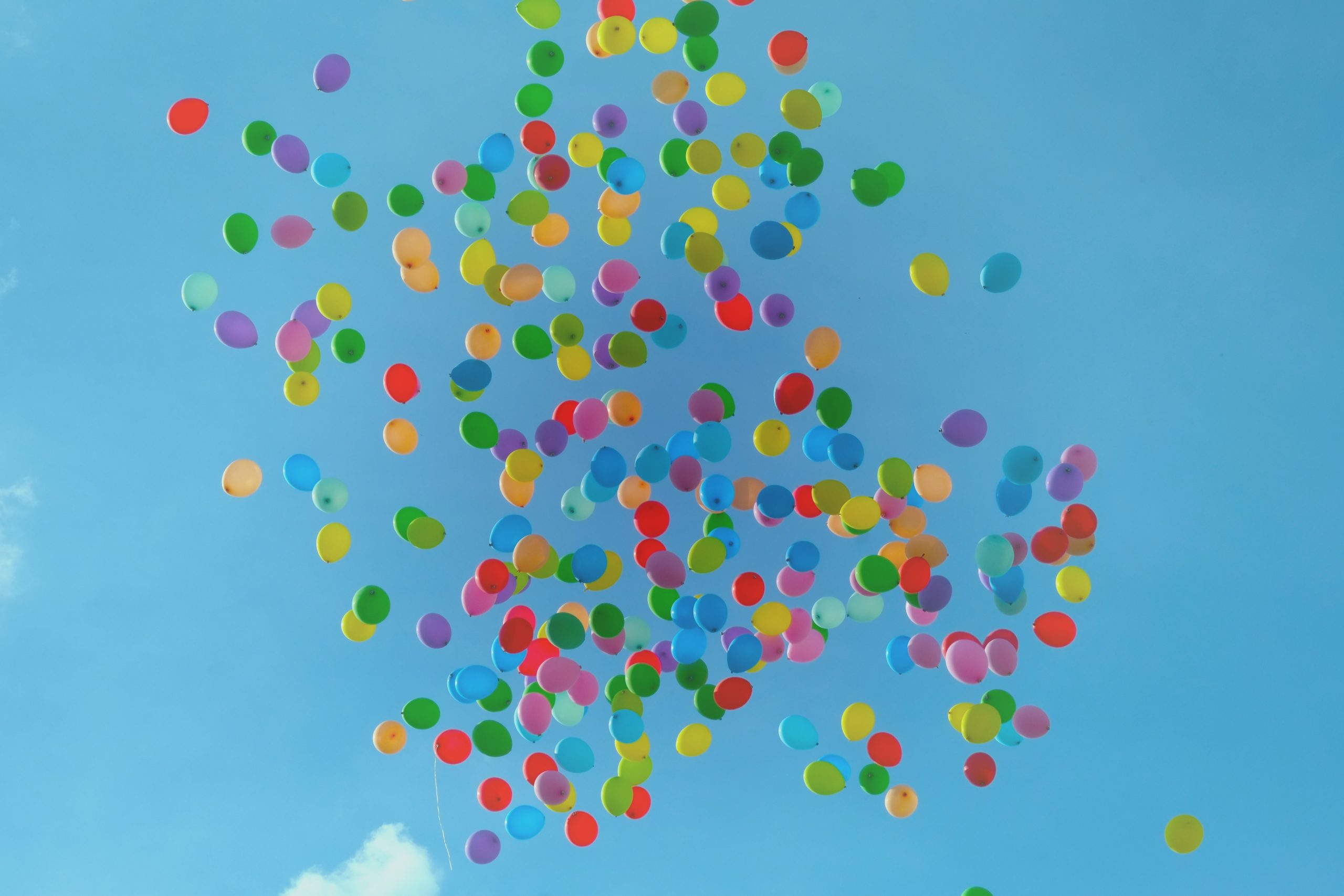 Nuage de ballon dans un ciel bleu